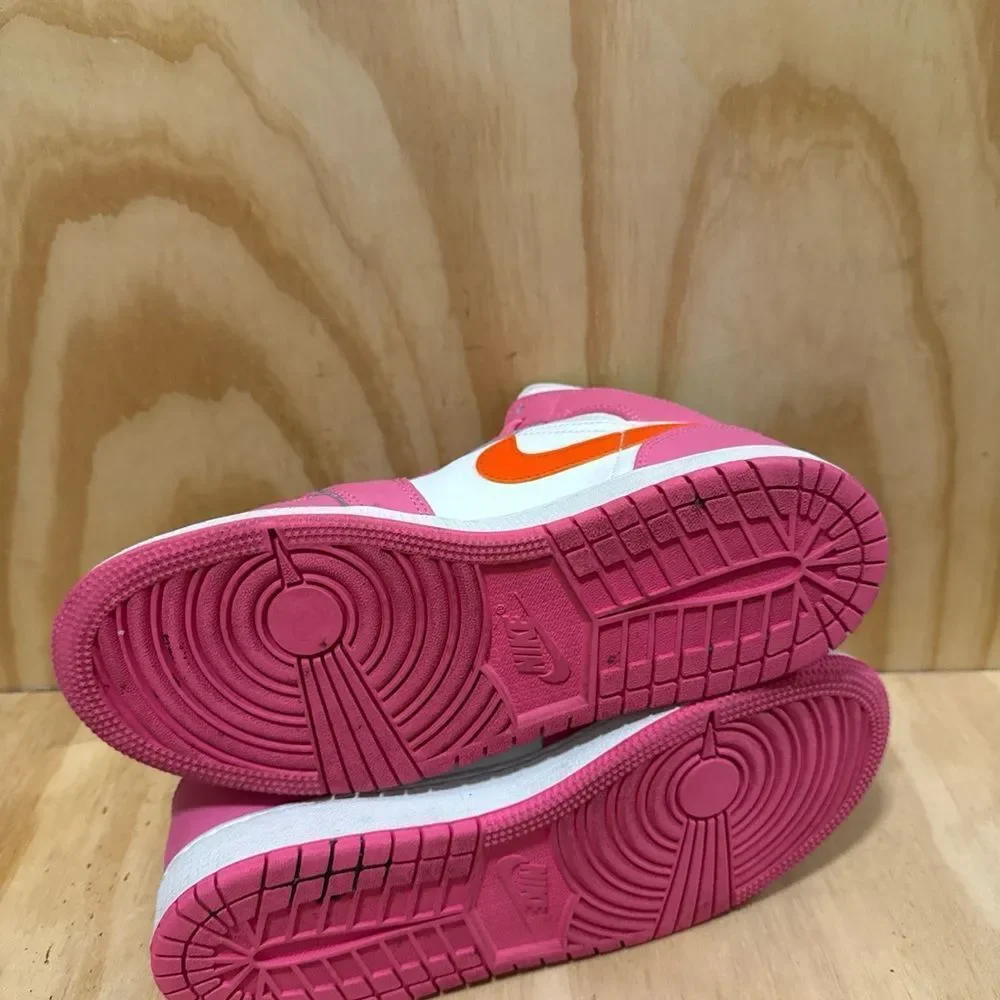 Nike Air Jordan 1 Mid Pinksicle Safety Orange Pink DX3240-681 GS Women’s Sz 8